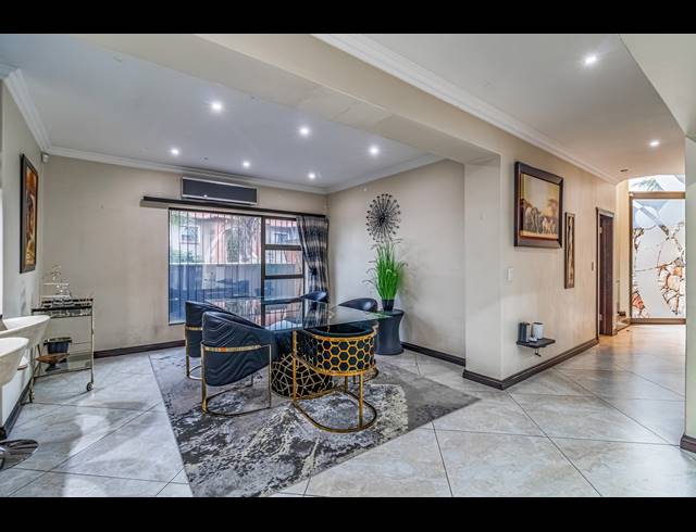 4 BEDROOM CLUSTER FOR SALE IN BASSONIA